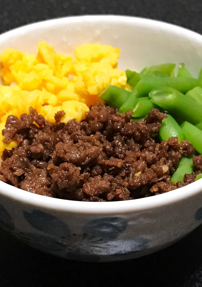 初心者も簡単★３色丼★彼ごはん-レシピのメイン写真
