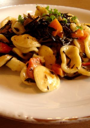 ひじき煮とトマトのクリームパスタ-レシピのメイン写真