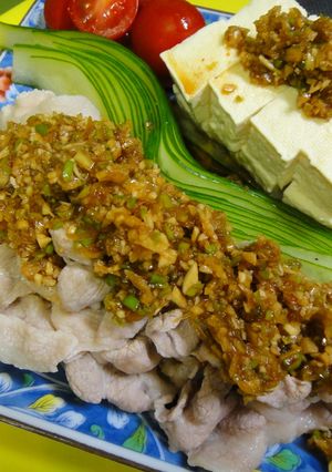 蒜泥白肉　茹で豚のニンニクネギソース掛け-レシピのメイン写真