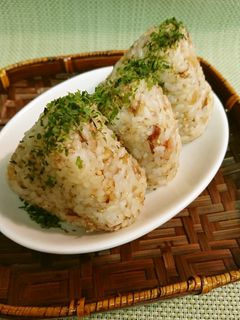 かつお節と揚げ玉のおにぎり-レシピのメイン写真