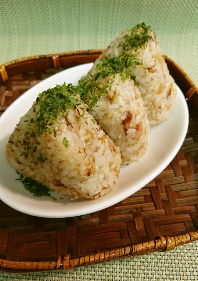 かつお節と揚げ玉のおにぎり-レシピのメイン写真