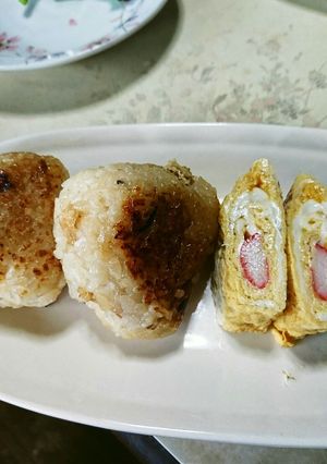 残った炊き込みご飯で絶品焼おにぎり-レシピのメイン写真