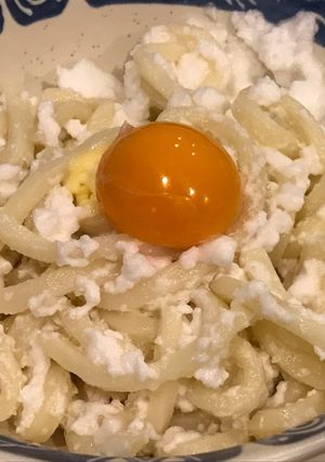 レンジで簡単、ふわふわ 釜玉うどん!-レシピのメイン写真