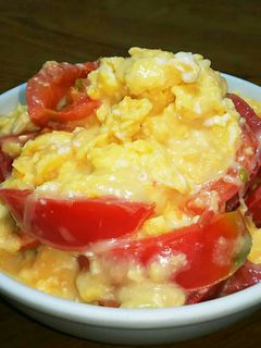 ☆簡単♪チーズon卵とトマトの炒めもの☆-レシピのメイン写真