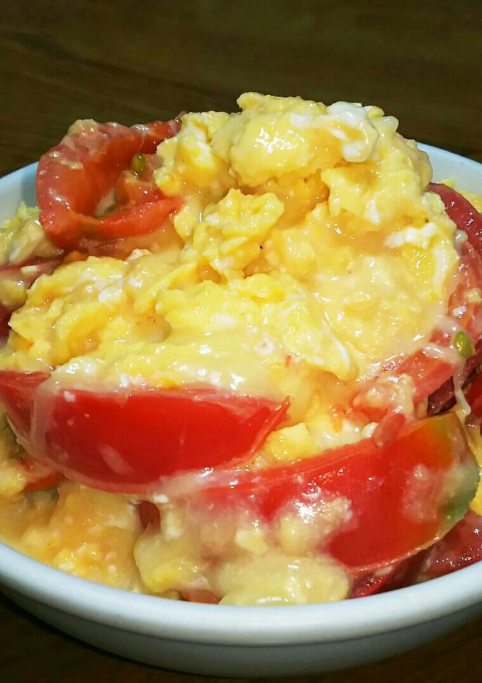 ☆簡単♪チーズon卵とトマトの炒めもの☆-レシピのメイン写真