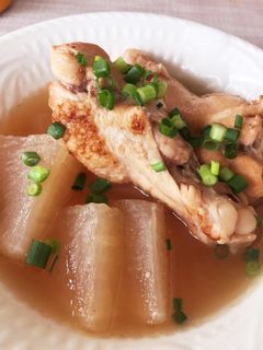 ストウブで☆簡単!手羽元と大根の煮物-レシピのメイン写真