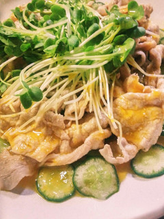 豚しゃぶサラダの!簡単料亭風黄み酢がけ♪-レシピのメイン写真