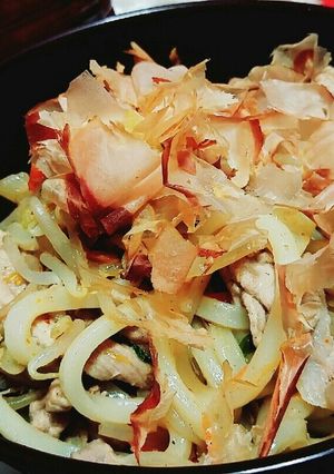 【ズボラ飯】野菜たっぷり焼きうどん-レシピのメイン写真