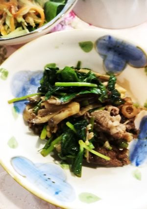 牛肉とタマネギと三つ葉のオイスタ炒め-レシピのメイン写真