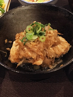 おろし玉ねぎ漬け鶏胸肉炒め-レシピのメイン写真