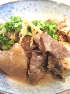 牛スジで豆腐と根菜の煮込み-レシピのメイン写真