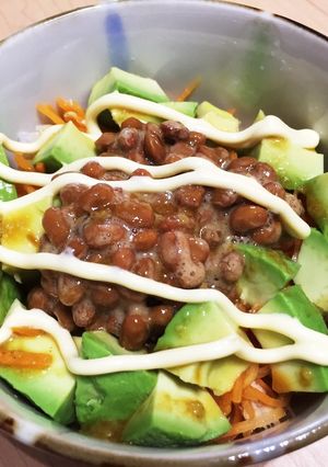 アボカドと納豆のサラダ丼-レシピのメイン写真