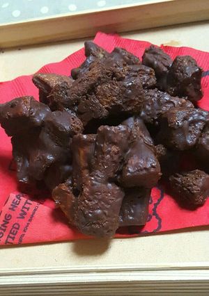 パンの耳が変身　チョコクランチ風-レシピのメイン写真