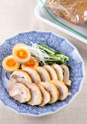 レンジで味しみ！鶏チャーシュー＆味玉-レシピのメイン写真
