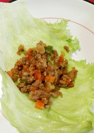 ヘルシー♡自分で挟んで肉味噌レタス包み-レシピのメイン写真
