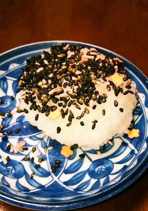 簡単おにぎり　つばさとホタルコラボ-レシピのメイン写真