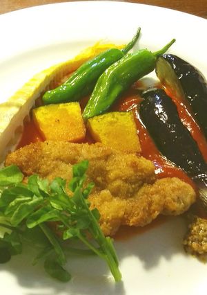ヒレカツと野菜の素揚げ　トマトソース-レシピのメイン写真