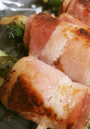 お弁当のおかずに！白ネギのベーコン巻き-レシピのメイン写真