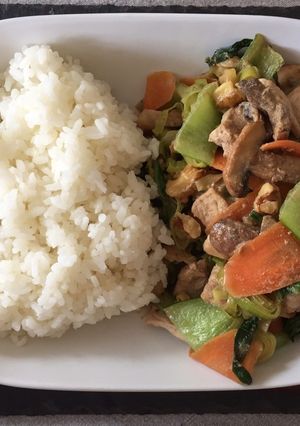 タヒニを使って簡単コクのある野菜炒め✩-レシピのメイン写真