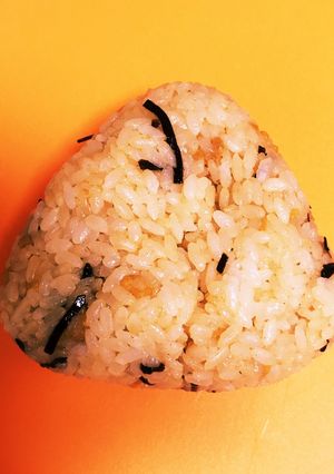こってりうまぁ♪コチュマヨ塩昆布おにぎり-レシピのメイン写真