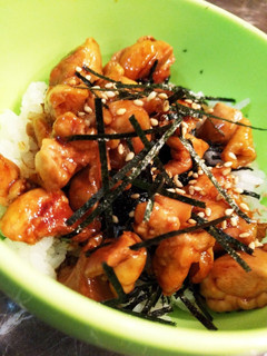 土用丑の日に簡単♪鰻のタレで鶏の蒲焼き丼-レシピのメイン写真
