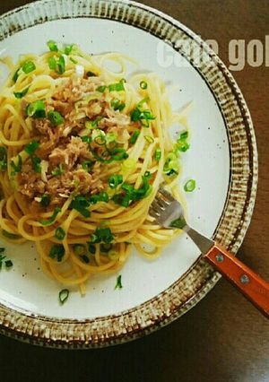 玉ねぎとツナのにんにくオイルスパゲッティ-レシピのメイン写真