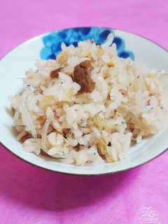 梅干しとしらすの炊き込みご飯-レシピのメイン写真