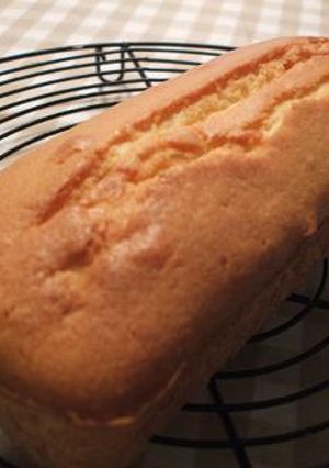 パウンドケーキ（プレーン）-レシピのメイン写真