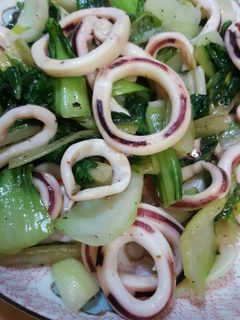イカとチンゲン菜のバジルソルト炒め❕-レシピのメイン写真