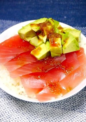 簡単！まぐろアボカド丼-レシピのメイン写真