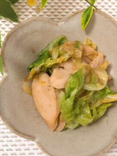 簡単!キャベツとお魚ソーセージの炒め物-レシピのメイン写真
