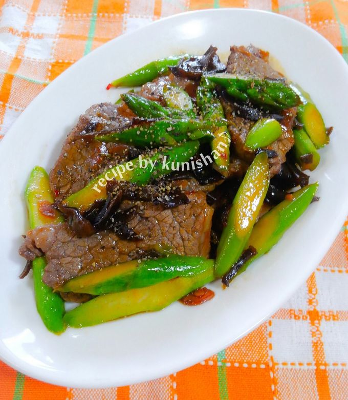 牛肉とアスパラとキクラゲのピリ辛炒め♪ by くにしゃん