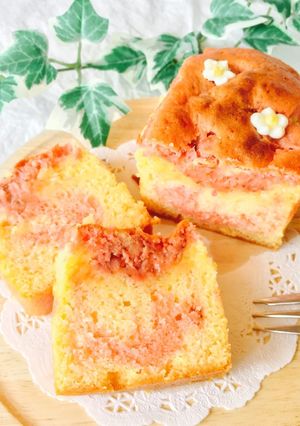 HMで簡単！いちごみるくパウンドケーキ-レシピのメイン写真