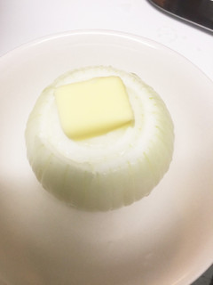 やみつき!簡単丸ごと新玉ねぎのオニバター-レシピのメイン写真