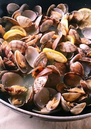 あさりのレモンワイン蒸し…塩麹を使って-レシピのメイン写真