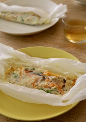 アツアツとろ~り♪鮭と野菜のグラタン風紙包み-レシピのメイン写真