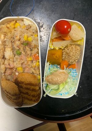 レンジ簡単ピリ辛中華風梅照味炒飯弁当-レシピのメイン写真