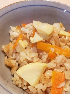 調味料2つだけ 簡単炊き込みご飯-レシピのメイン写真
