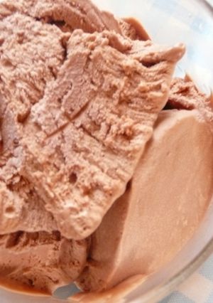 卵白消費♪なめらかとろ～んチョコアイス-レシピのメイン写真