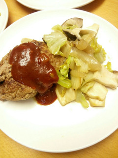 ハンバーグを焼いた時の油を使った付け合せ-レシピのメイン写真