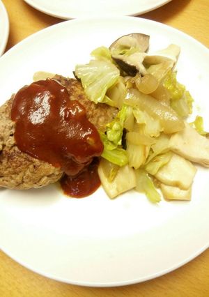 ハンバーグを焼いた時の油を使った付け合せ-レシピのメイン写真