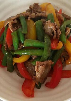 パプリカと牛こま肉の炒め物-レシピのメイン写真
