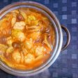 白菜とふわふわ鶏団子の春雨スープ鍋