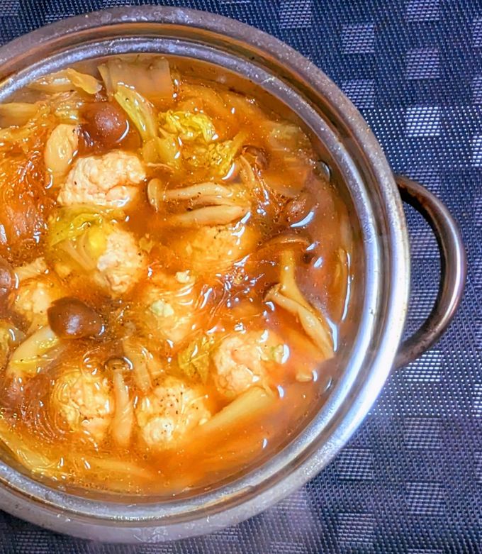 白菜とふわふわ鶏団子の春雨スープ鍋-レシピのメイン写真