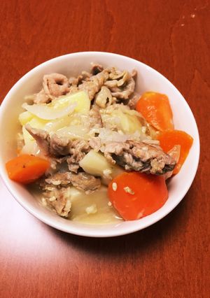 無水鍋と塩麹でとろとろ肉じゃが-レシピのメイン写真