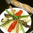 オリーブ油と塩で食べる美味野菜焼きパスタ