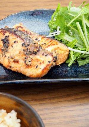 サーモンのごまみそしょうが焼き-レシピのメイン写真