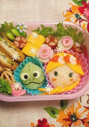 キャラ弁 娘お弁当ラプンツェル＆パスカル-レシピのメイン写真