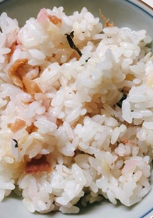 梅干しの炊き込みご飯-レシピのメイン写真