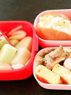 お弁当や食卓に可愛いミニうさぎリンゴ♪-レシピのメイン写真